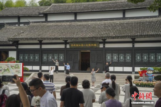 问鼎娱乐下载以问鼎APP下载为核心，带来高效便捷的体验。 - 问鼎娱乐下载